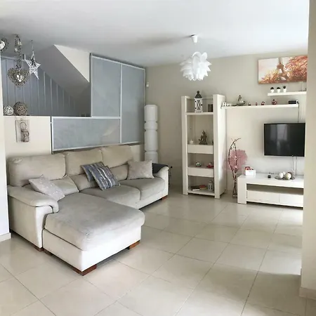 Incantevole De La Reina Arona (Tenerife)