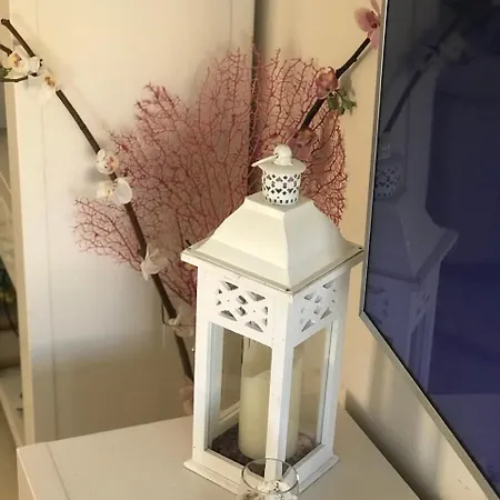 Incantevole De La Reina أرونا